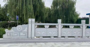 克拉玛依 芝麻灰桥栏杆、河道栏杆安装效果
