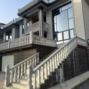 克拉玛依 芝麻白别墅阳台栏杆，楼梯栏杆