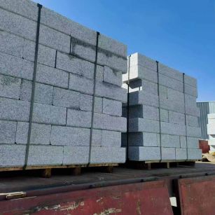 克拉玛依 路沿石装车出货