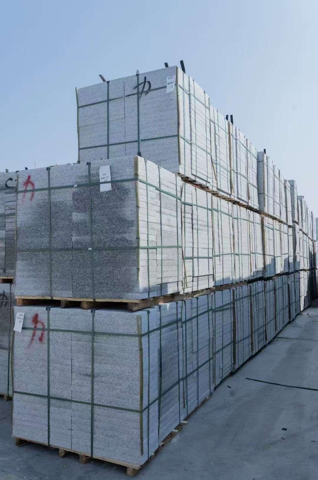 克拉玛依 芙蓉白、大花白、小白花荔枝面成品地铺石