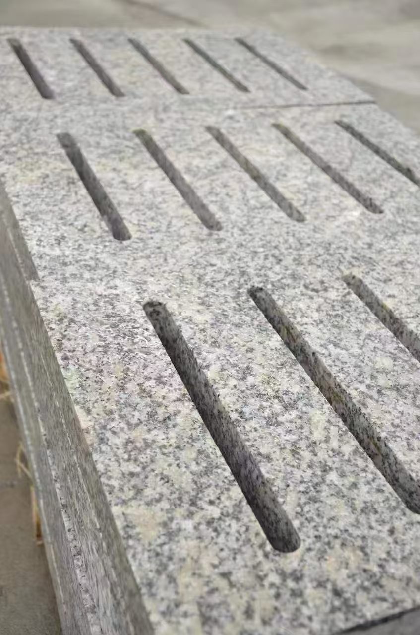 克拉玛依芙蓉白水沟盖板