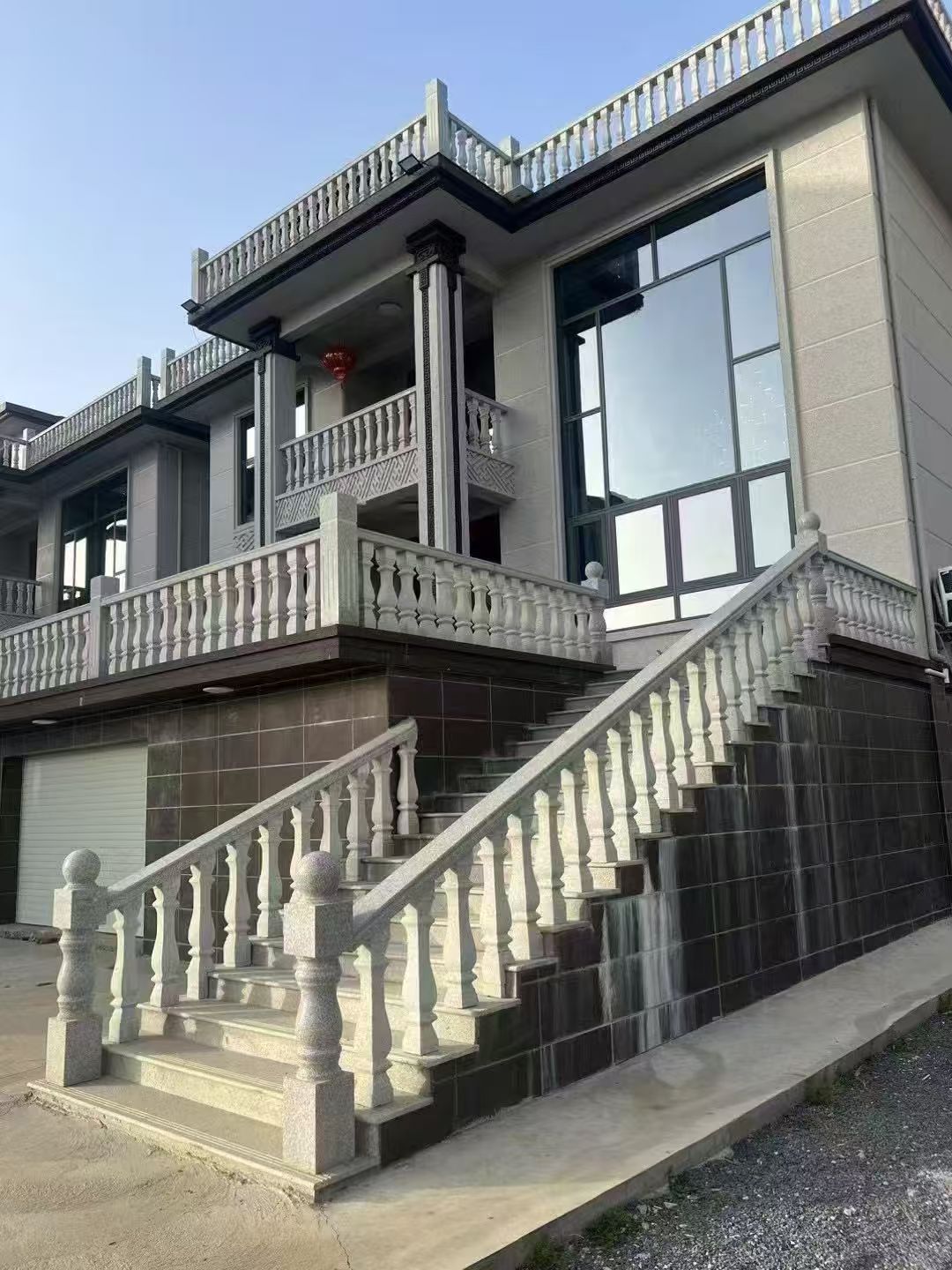 克拉玛依 芝麻白别墅阳台栏杆，楼梯栏杆