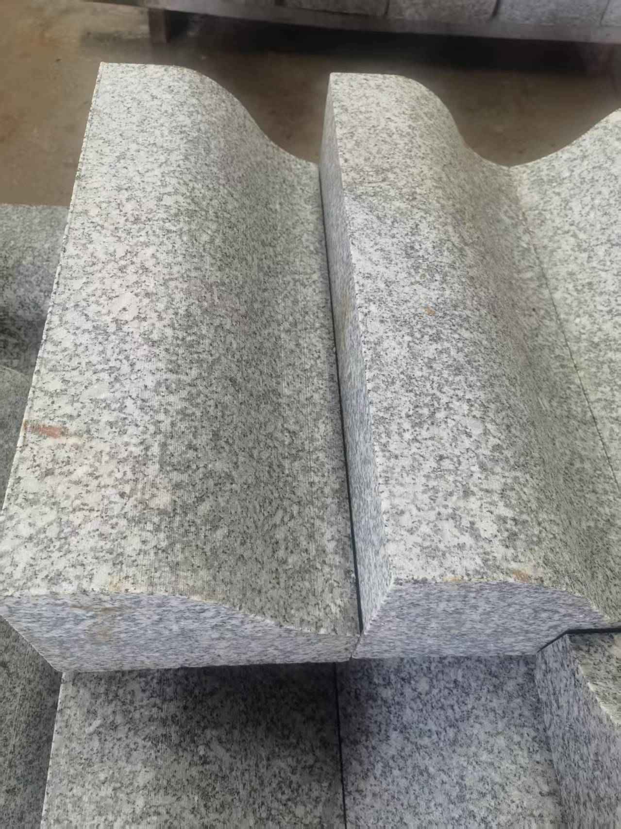 克拉玛依芙蓉白S型拉丝面路沿石
